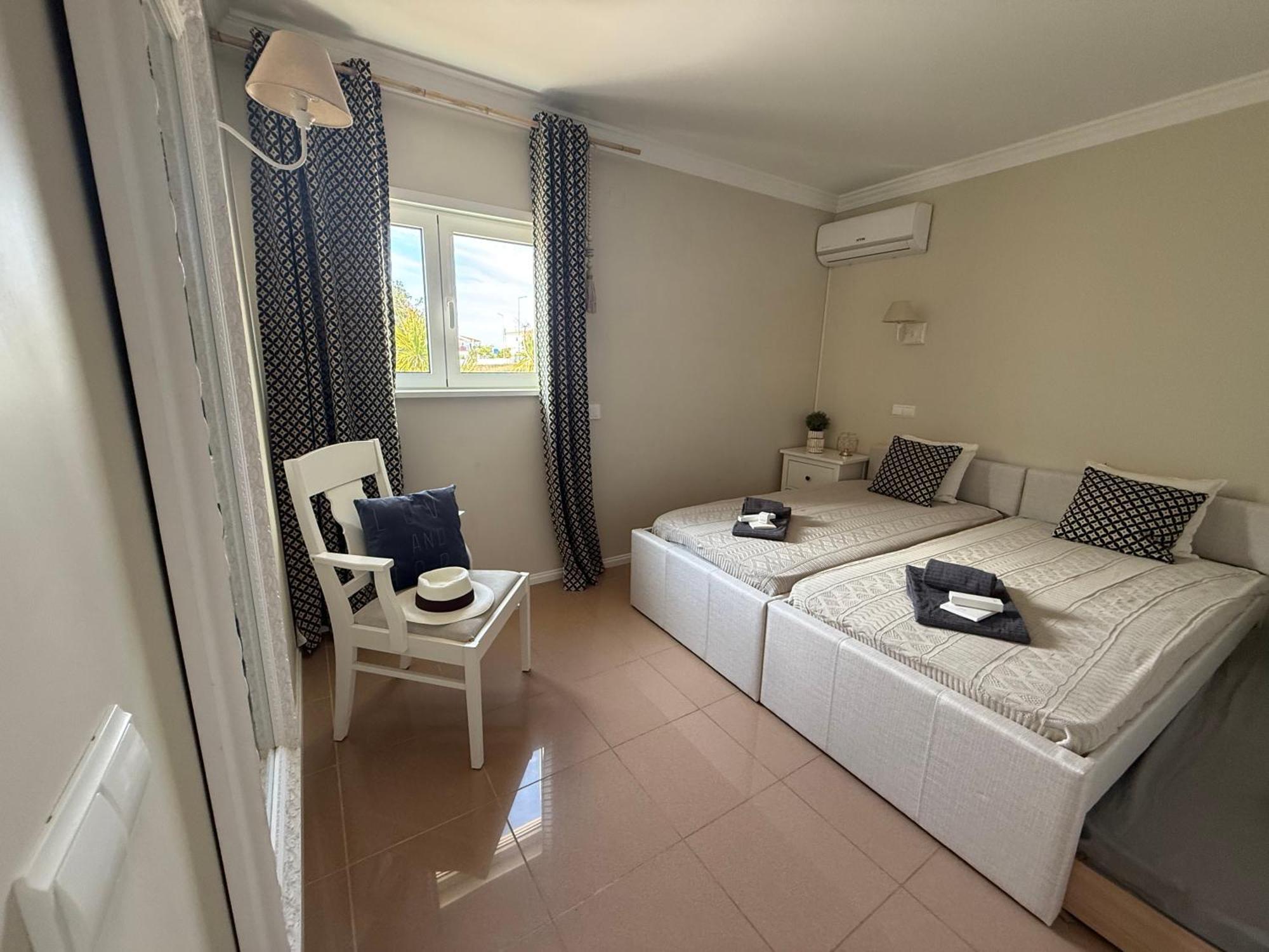 Hébergement de vacances Dream House - Com Piscina Aquecida E Com 5 Bicicletas Incluindo 1 Eletrica *